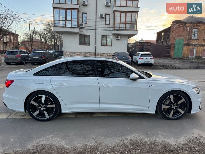 Седан Audi A6 2021 в Новомосковске
