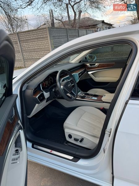 Седан Audi A6 2021 в Новомосковске