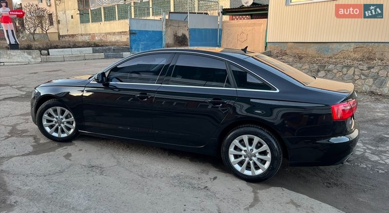 Седан Audi A6 2013 в Краснограді