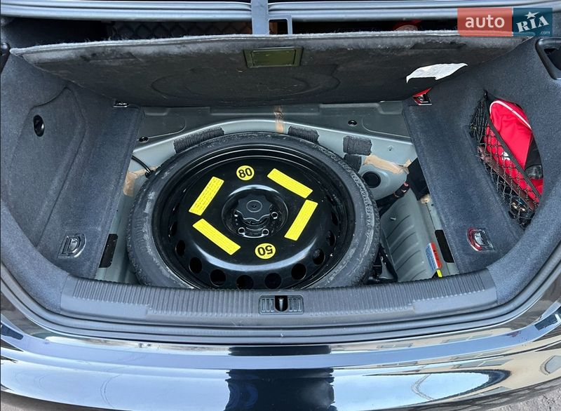 Седан Audi A6 2013 в Краснограді