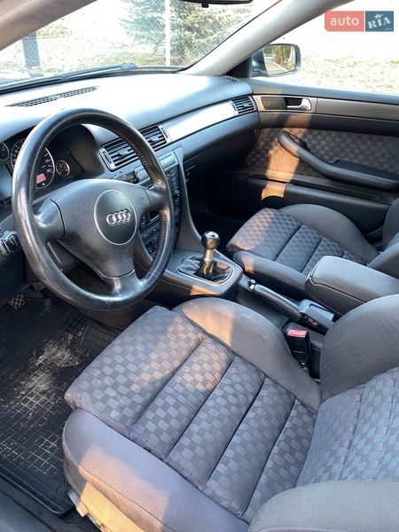 Універсал Audi A6 2002 в Луцьку