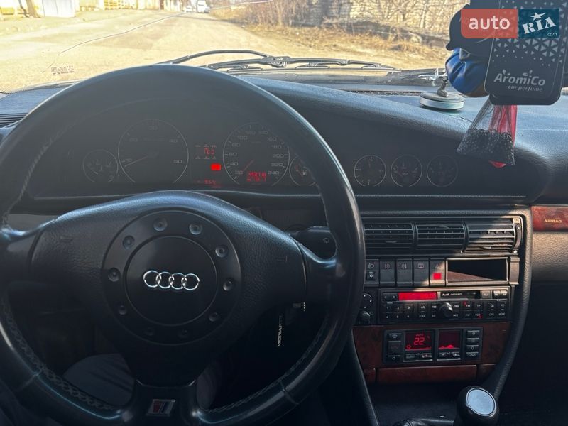 Седан Audi A6 1997 в Ровно