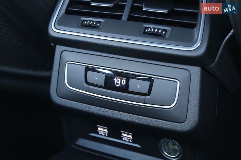 Седан Audi A6 2020 в Киеве