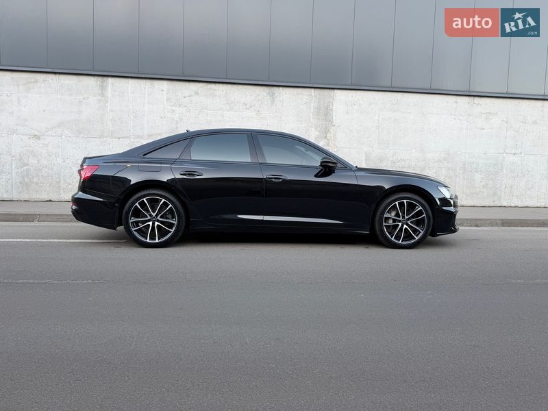 Седан Audi A6 2022 в Киеве