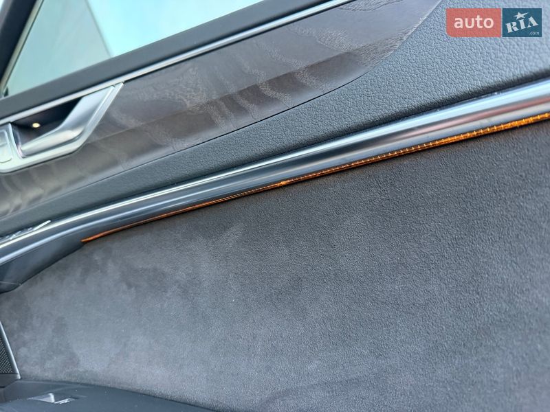 Седан Audi A6 2022 в Киеве