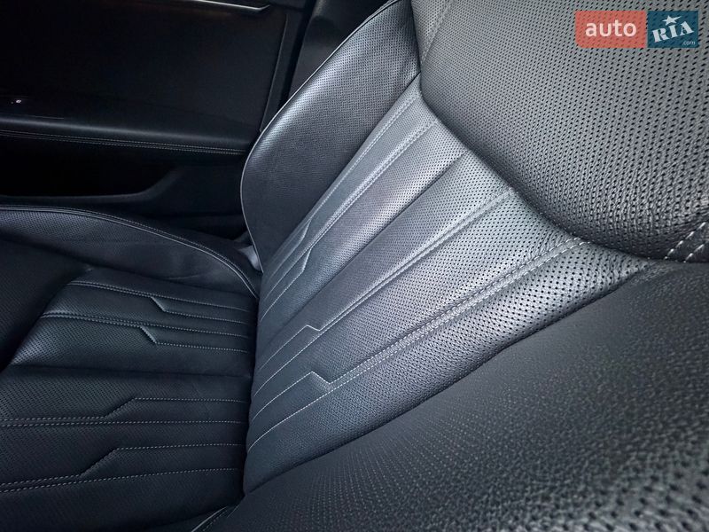 Седан Audi A6 2022 в Киеве