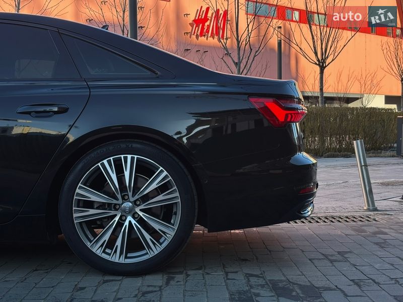 Седан Audi A6 2019 в Киеве