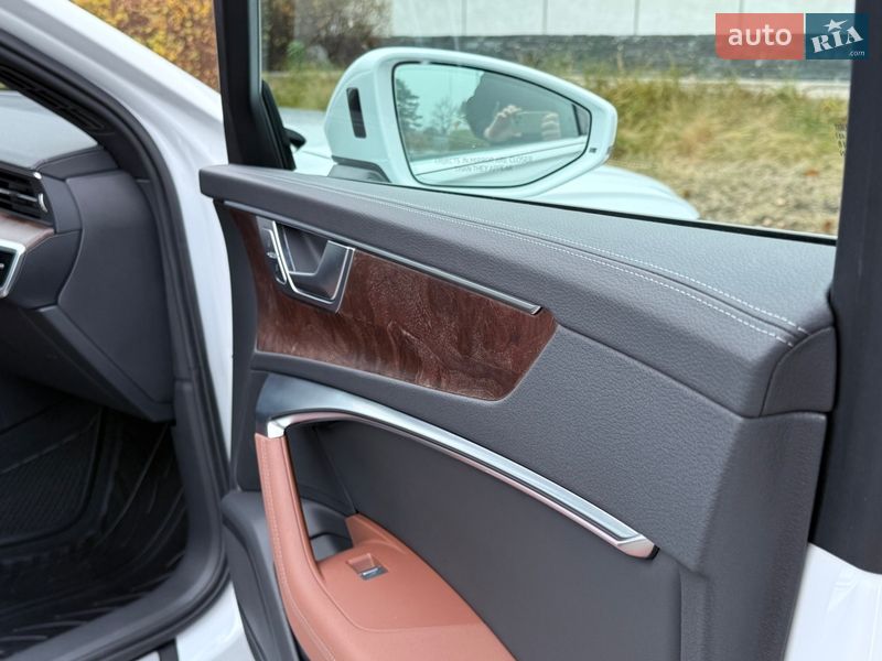 Седан Audi A6 2021 в Киеве