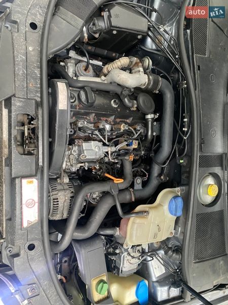 Седан Audi A6 1998 в Вараші