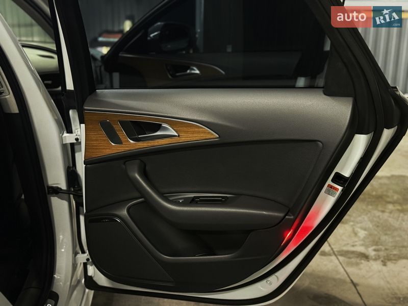 Седан Audi A6 2015 в Киеве