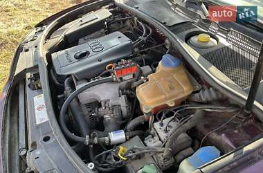 Седан Audi A6 1998 в Долині