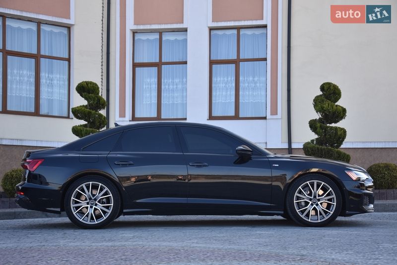 Седан Audi A6 2023 в Львове