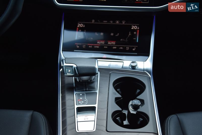 Седан Audi A6 2023 в Львове
