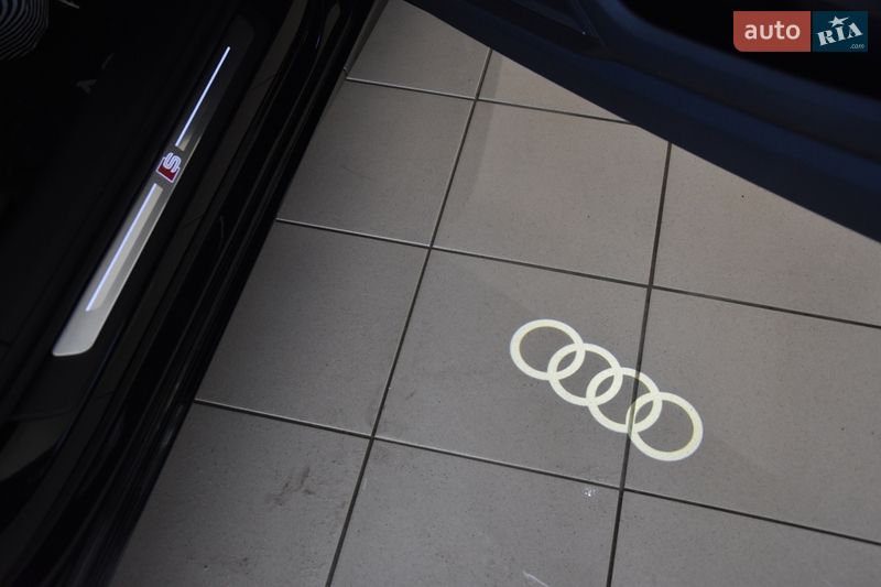 Седан Audi A6 2023 в Львове