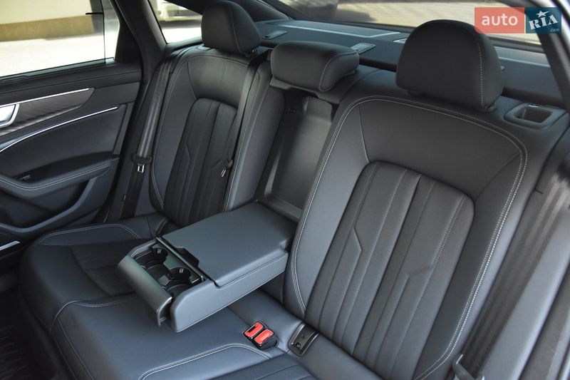 Седан Audi A6 2023 в Львове