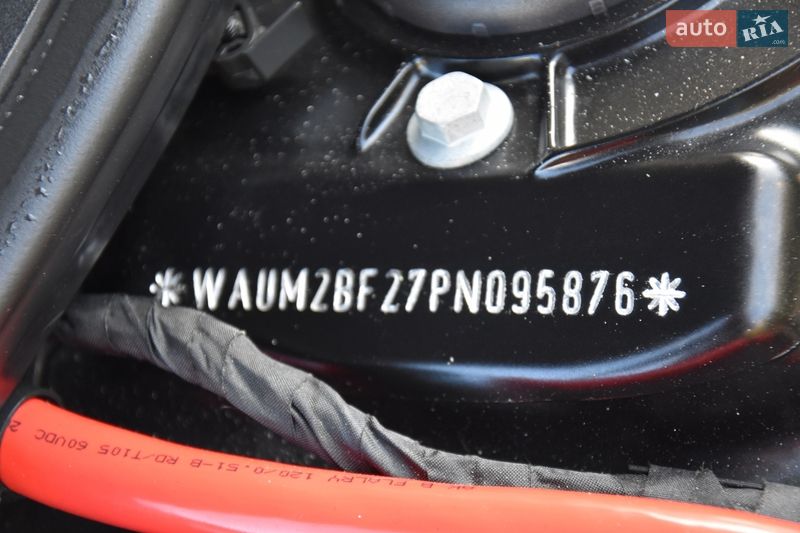Седан Audi A6 2023 в Львове