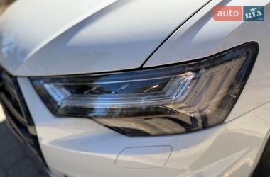 Седан Audi A6 2022 в Львове