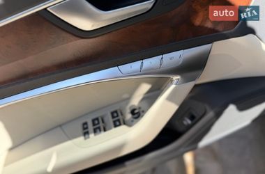 Седан Audi A6 2022 в Львове