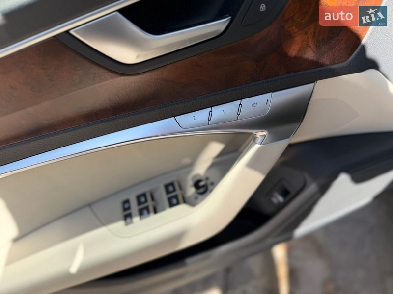 Седан Audi A6 2022 в Львове