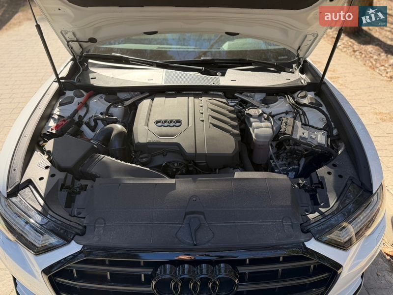 Седан Audi A6 2022 в Львове