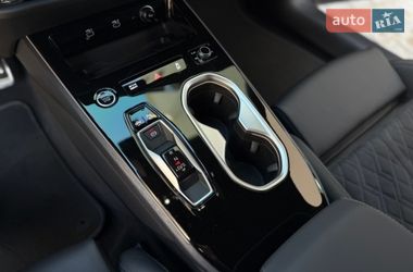 Седан Audi A6 2025 в Львове