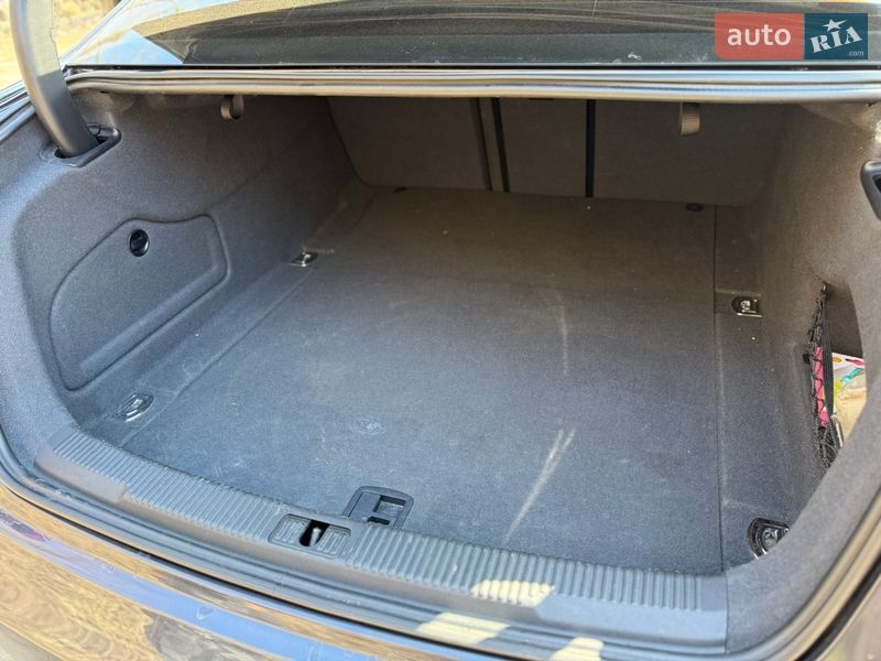 Седан Audi A6 2014 в Киеве