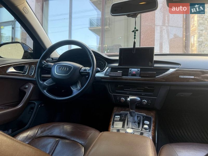 Седан Audi A6 2012 в Ужгороде