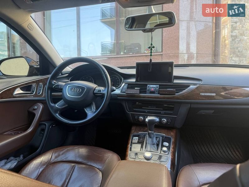 Седан Audi A6 2012 в Ужгороде