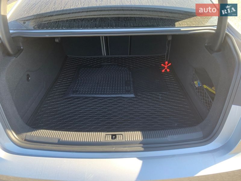 Седан Audi A6 2015 в Львові