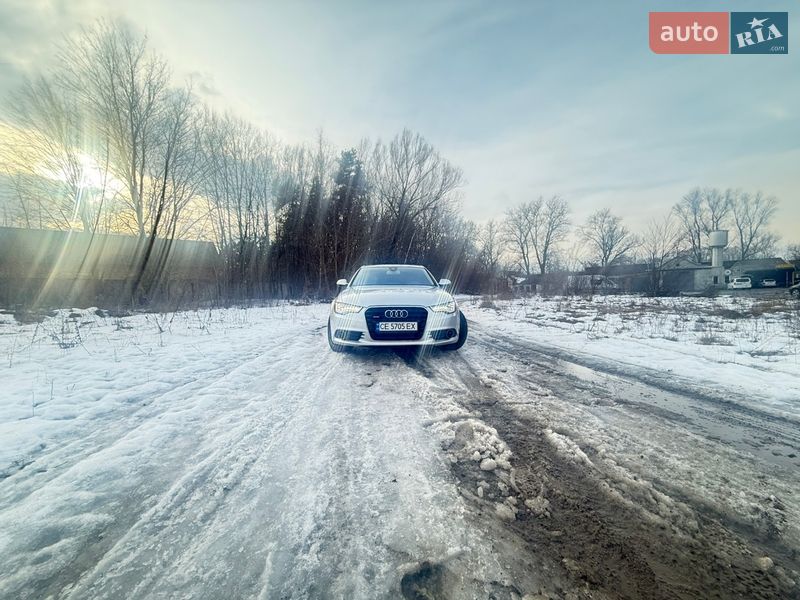 Седан Audi A6 2013 в Сторожинце