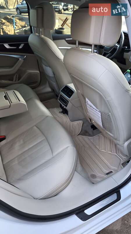 Седан Audi A6 2018 в Киеве