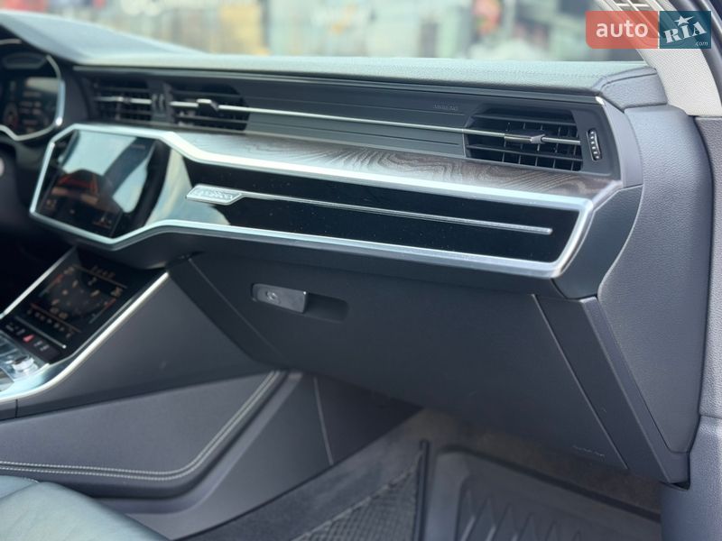 Седан Audi A6 2018 в Киеве