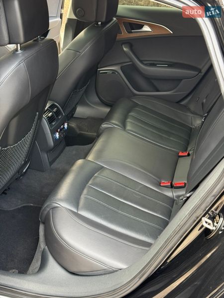 Седан Audi A6 2015 в Киеве