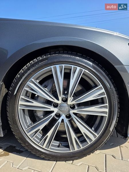 Седан Audi A6 2019 в Черновцах