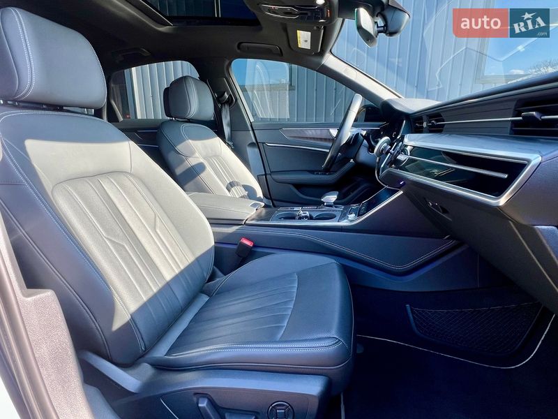 Седан Audi A6 2020 в Киеве