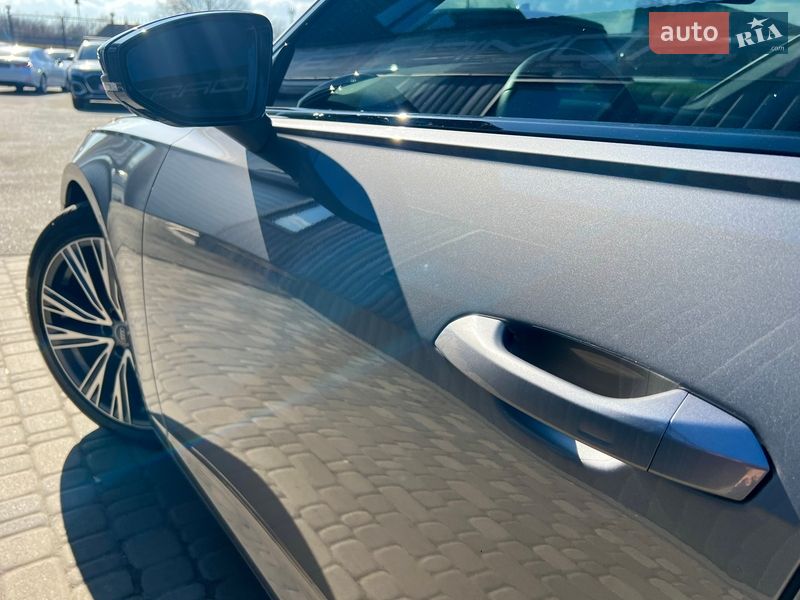 Седан Audi A6 2020 в Киеве