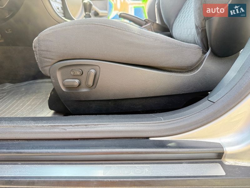 Седан Audi A6 2000 в Киеве