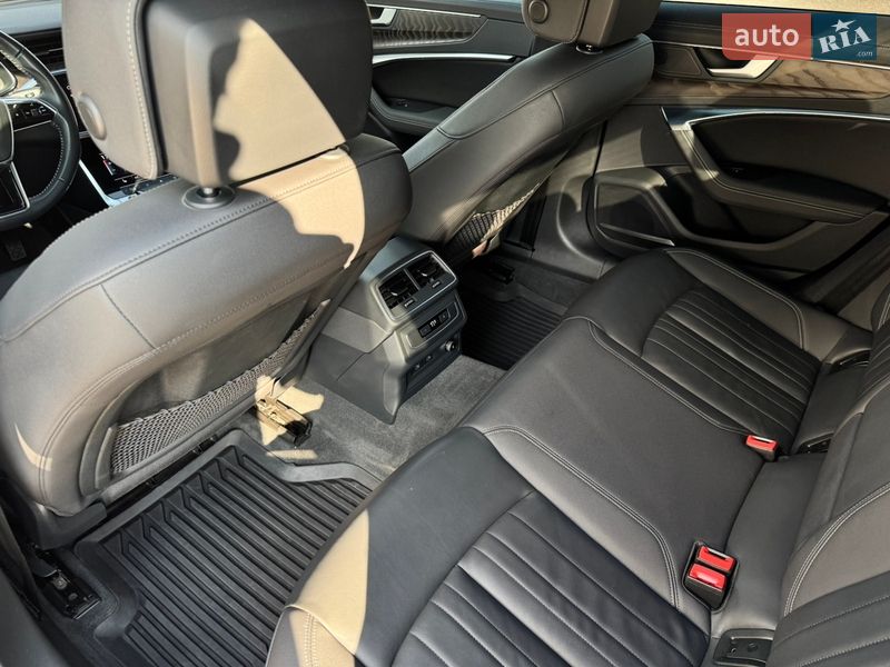 Седан Audi A6 2020 в Ровно