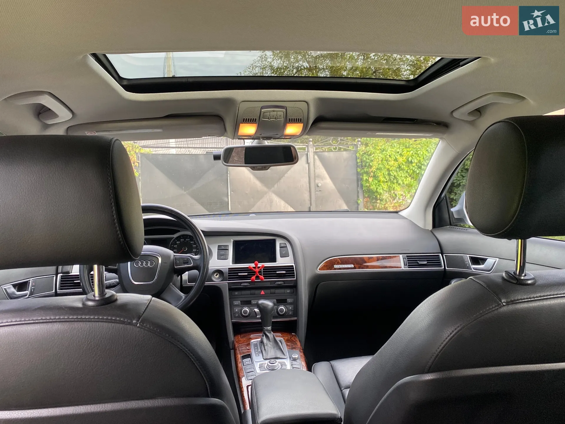 2010 Audi A6 - мініатюра 22