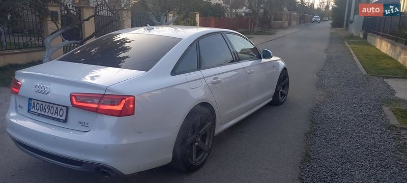 Седан Audi A6 2014 в Ужгороде