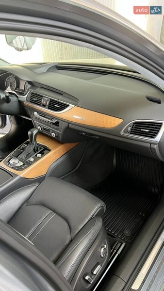 Седан Audi A6 2015 в Черновцах