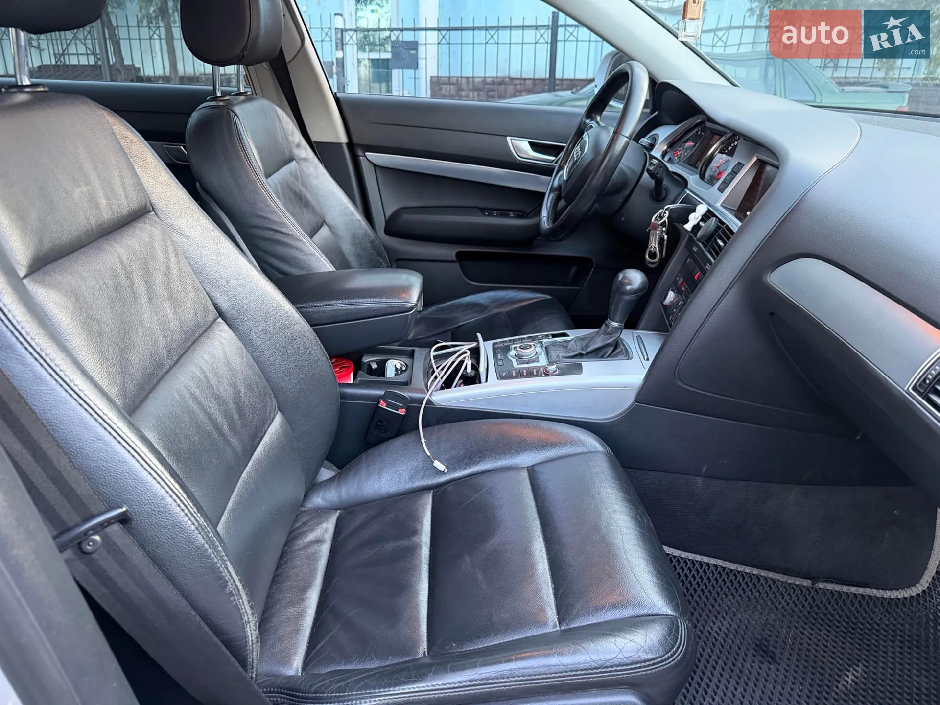 2010 Audi A6 - мініатюра 24