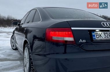 Седан Audi A6 2004 в Гоще