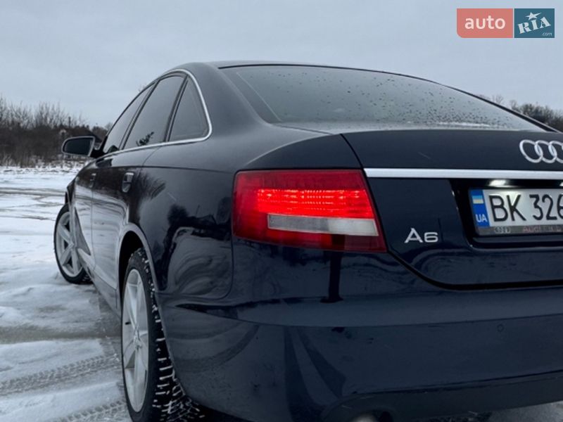 Седан Audi A6 2004 в Гощі