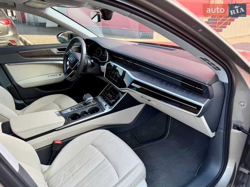 Седан Audi A6 2019 в Киеве