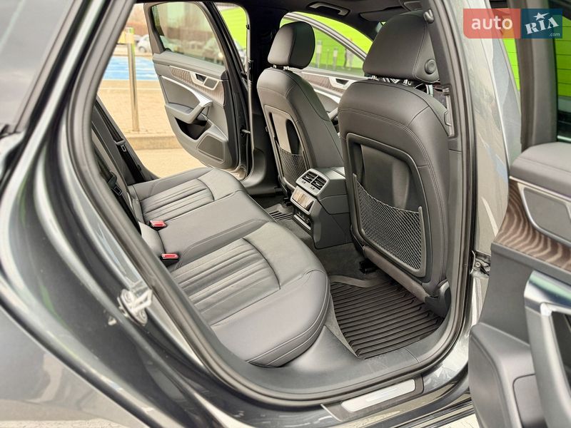 Седан Audi A6 2022 в Киеве