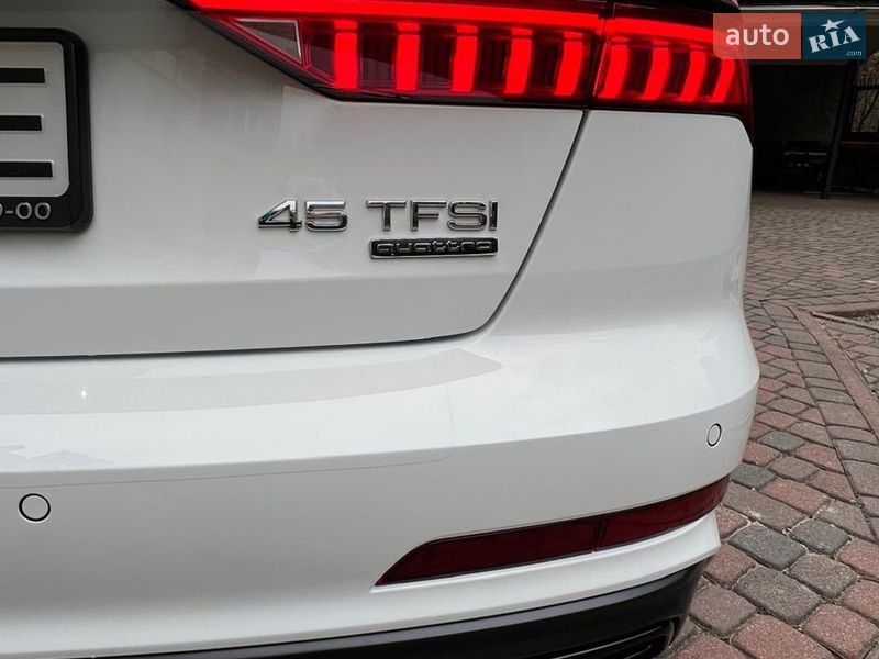 Седан Audi A6 2021 в Львове