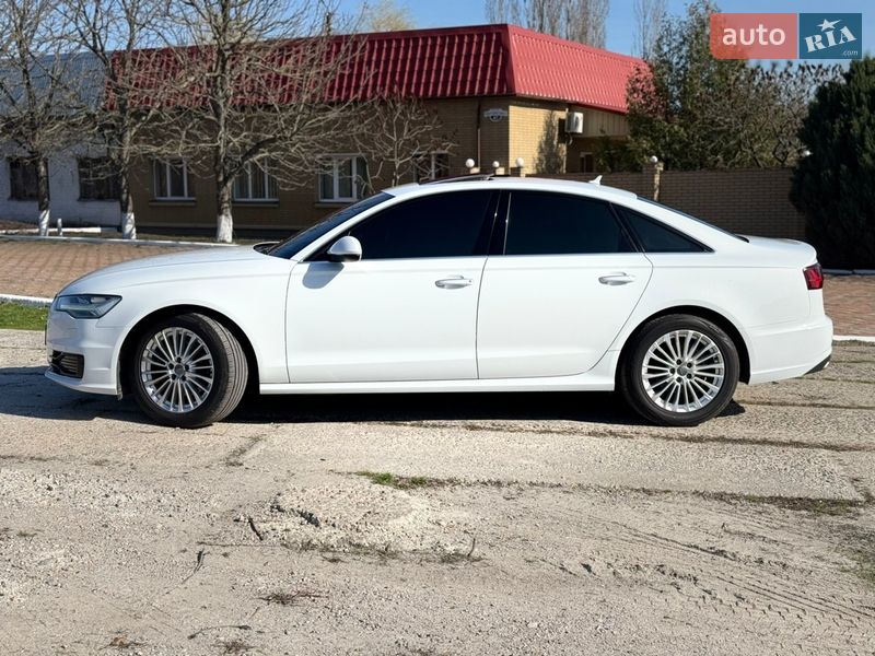 Седан Audi A6 2016 в Краснограді
