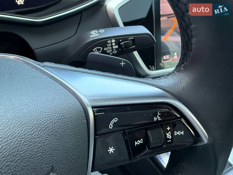 Седан Audi A6 2023 в Киеве