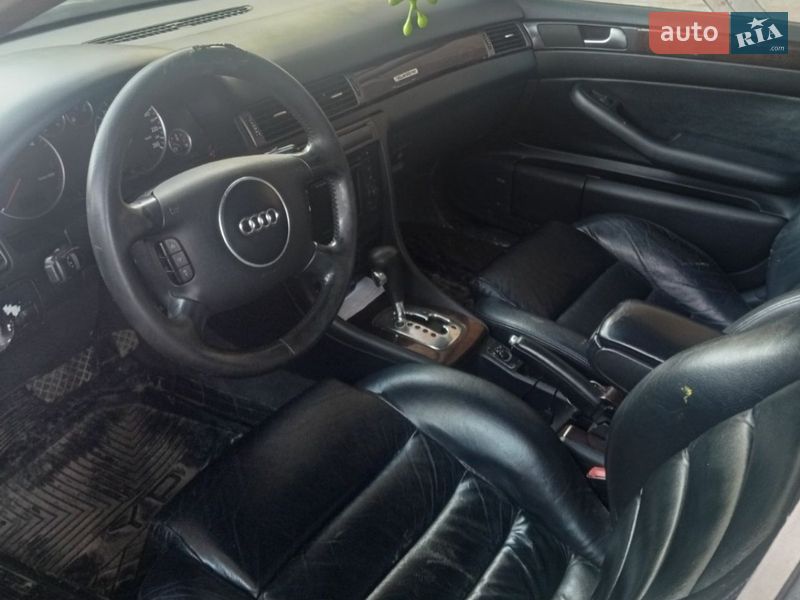 Универсал Audi A6 2002 в Путиле
